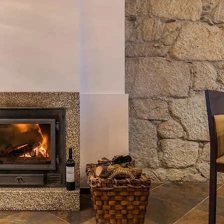 فندق مبيت وإفطار Casa Dos Ruis - Tabuaço