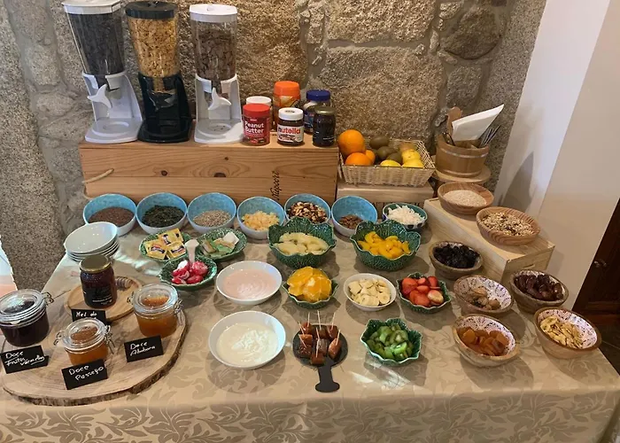 Alojamento de Acomodação e Pequeno-almoço Casa Dos Ruis - 4*